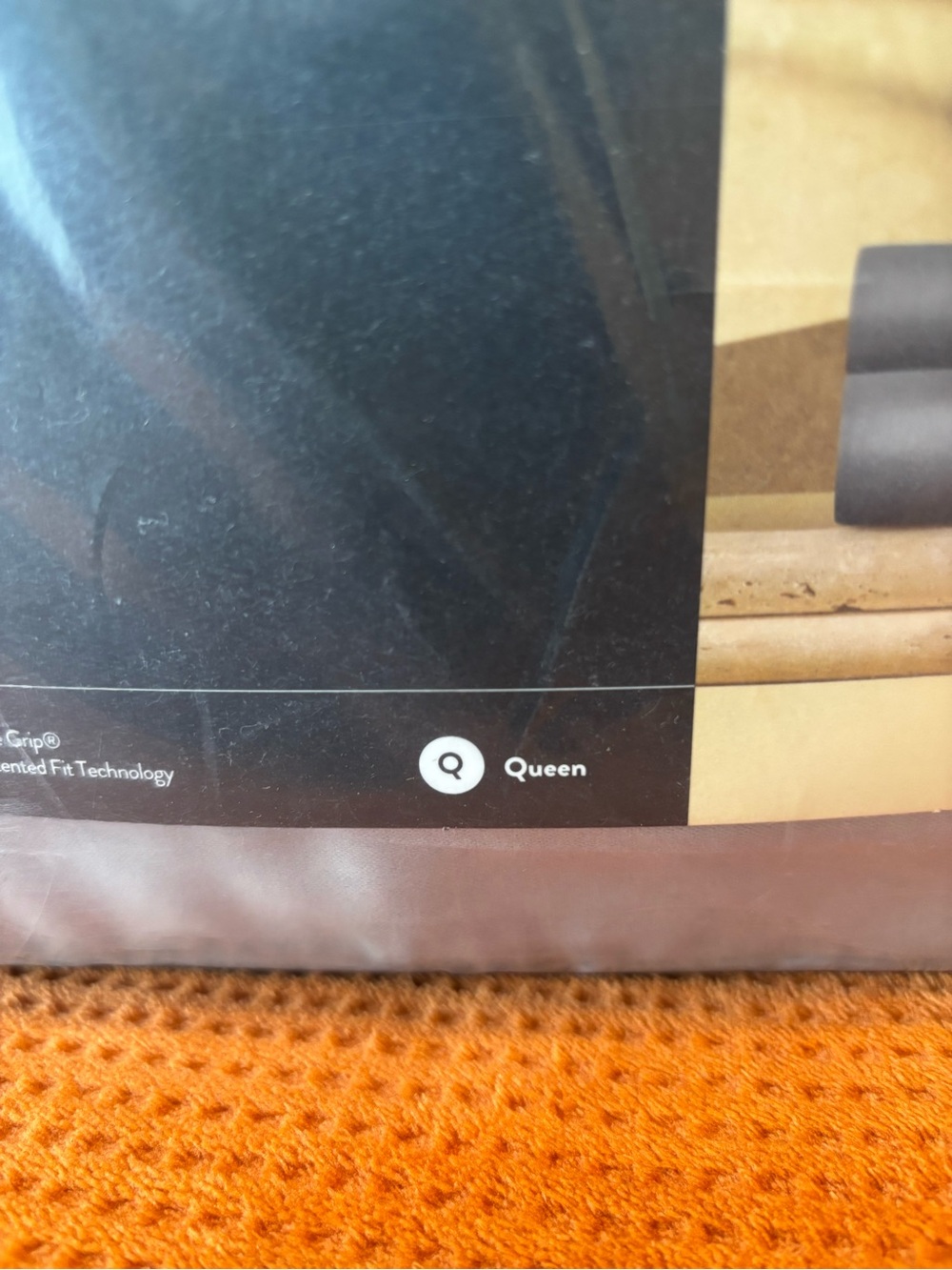 Miracle Self-Cooling Sheet Set in Light Gray - Picture 2 of 6